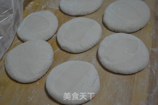 Radish and Sea Rice Buns recipe