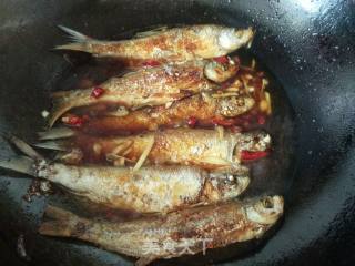 Braised Small River Fish recipe