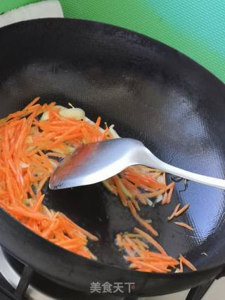 Fried Potato Shreds with Sauerkraut recipe