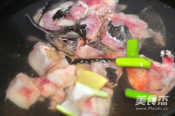 Tofu Stewed Monkfish recipe