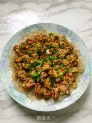 Steamed Vermicelli with Garlic and Sea Rainbow recipe