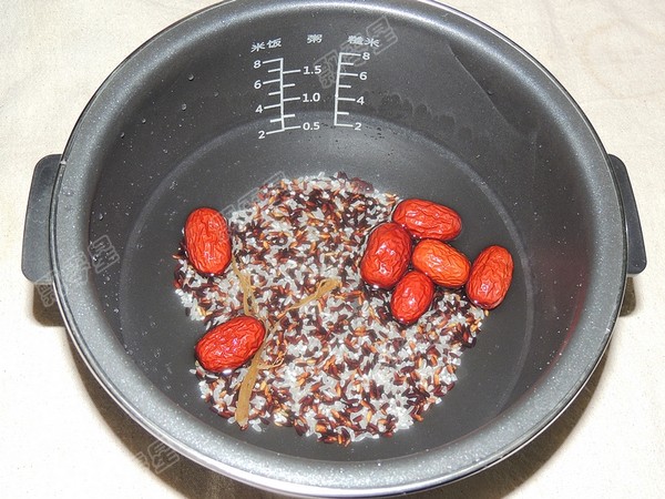 Codonopsis, Red Dates and Purple Rice Porridge recipe