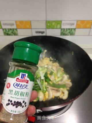 Stir-fried Mushrooms with Green Garlic and Egg recipe