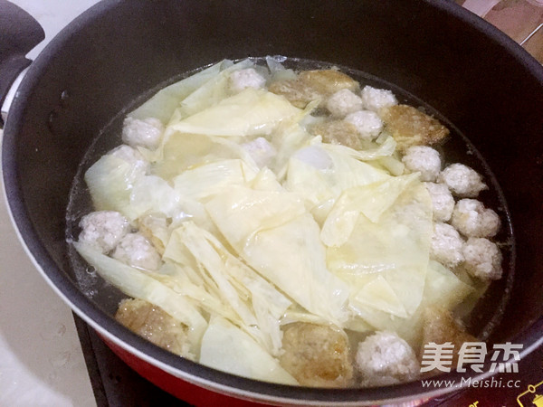 Pork Balls and Tofu Skin Soup recipe
