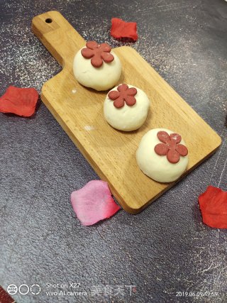 Cartoon Little Plum Bun recipe