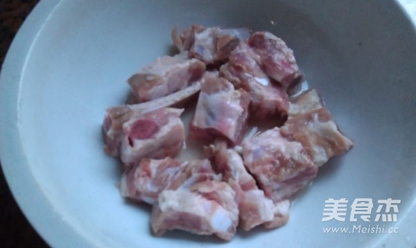 Stewed Pork Ribs with Matsutake recipe