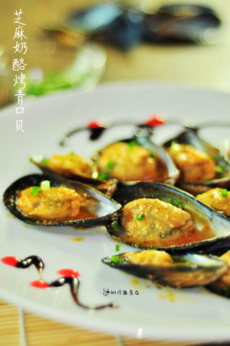 Grilled Mussels with Sesame Cheese