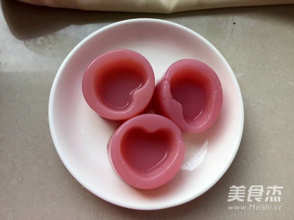 Heart-shaped Cup Jelly that Has All Kinds of Colors recipe
