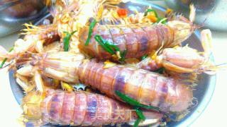 Garlic Spicy Mantis Shrimp recipe