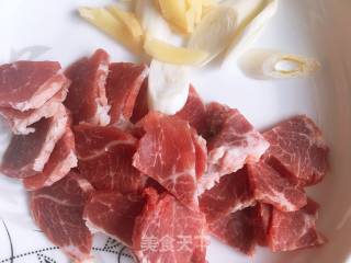 Stir-fried Mushrooms with Sliced Pork recipe