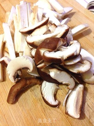 Fresh Mushroom Bone Soup recipe