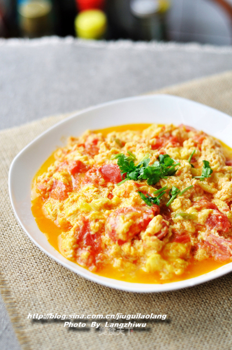 Scrambled Eggs with Tomatoes recipe