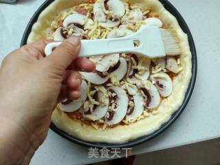Pizza with Bacon, Mushroom and Mixed Vegetables recipe