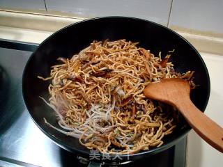 Home-cooked Pasta "mushroom Fried Noodles" recipe