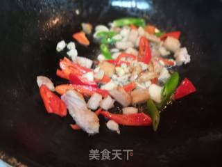 Stir-fried Pork Belly with Lettuce recipe