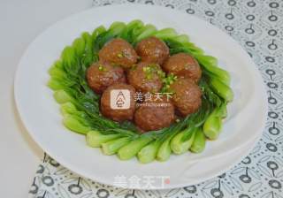 Braised Pork and Lotus Root Meatballs recipe