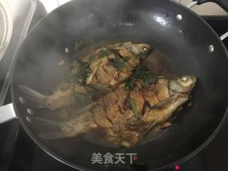 #春食野菜香#fried Wuchang Fish with Pepper Leaves recipe