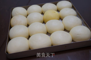 Custard Meal Buns-super Delicious Once Fermented [with Custard Filling Recipe] recipe