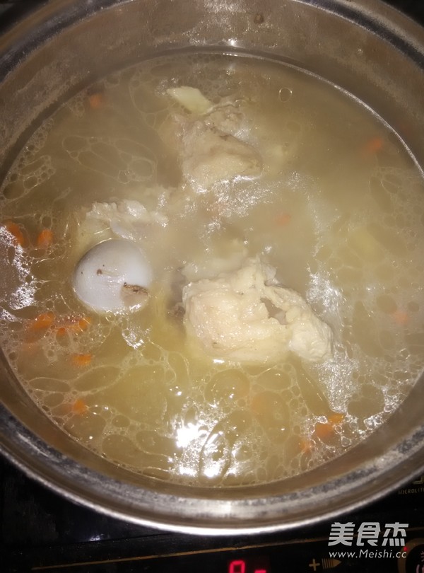 Pig Bone Wolfberry Health Soup recipe