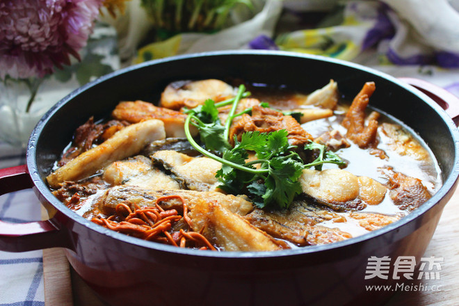 Chicken and Fish Hot Pot recipe