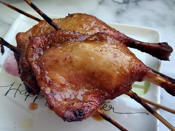 Roasted Duck Legs with Sauce recipe