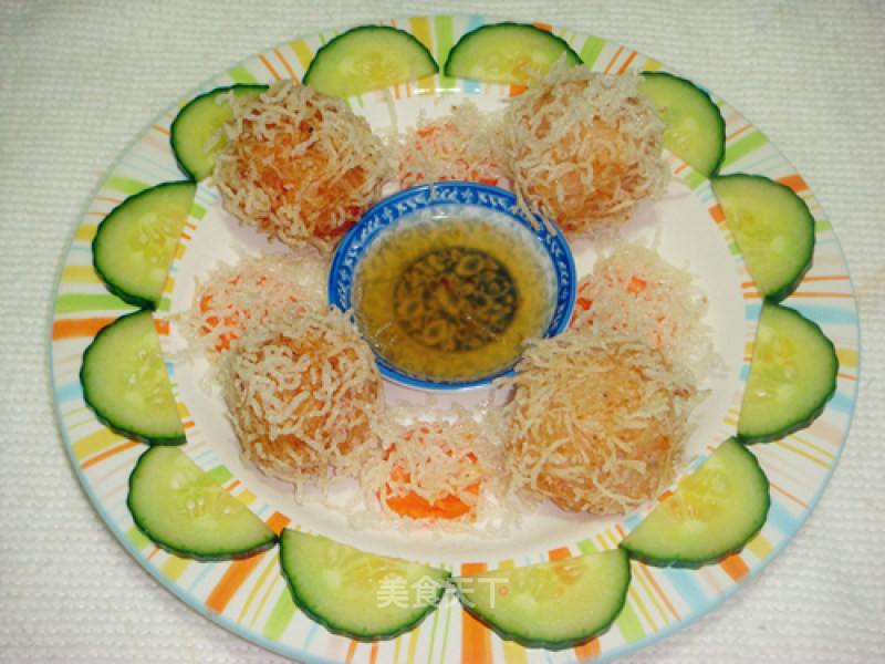 Seafood "fried Shrimp Flower" at A Festive Banquet for The Year of The Dragon recipe