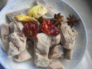 Stewed Pork Ribs with Taro and Lotus Root recipe