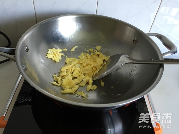 Noodles with Oyster Sauce and Tomato Sauce recipe