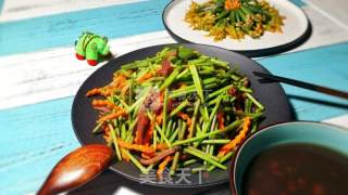 Stir-fried Artemisia Quinoa with Sauce recipe