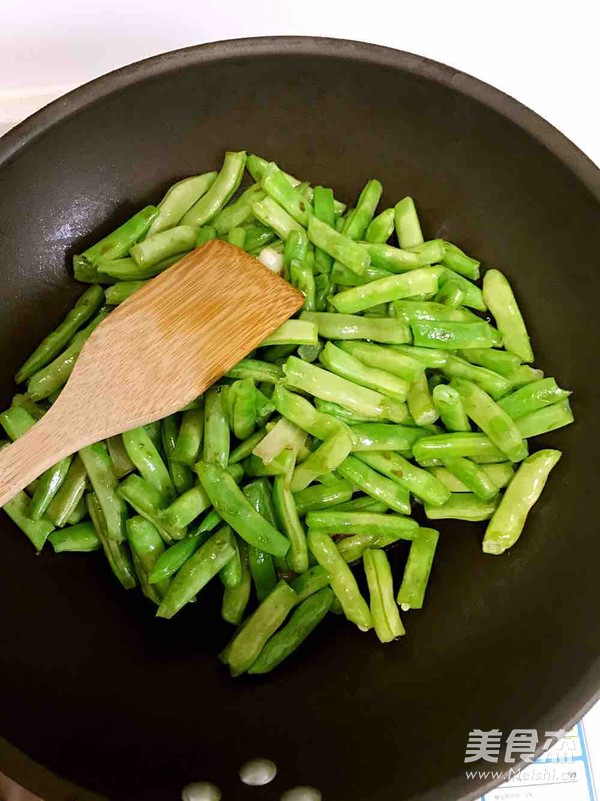 Lentil Braised Noodles recipe