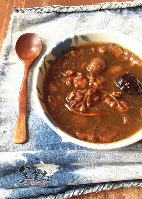 Angelica Peanut Walnut Soup recipe