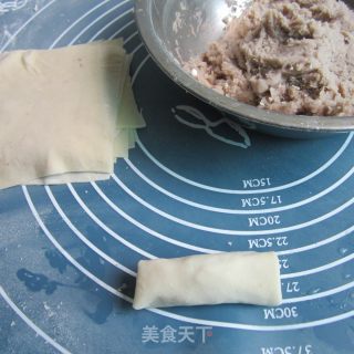 Pan-fried Taro Rolls recipe