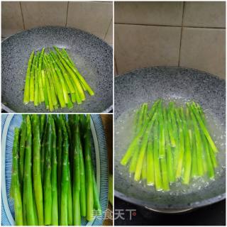 Boiled Beef and Asparagus recipe