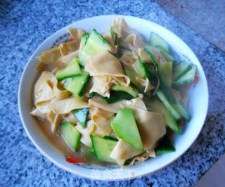 Dried Tofu and Cucumber Slices recipe