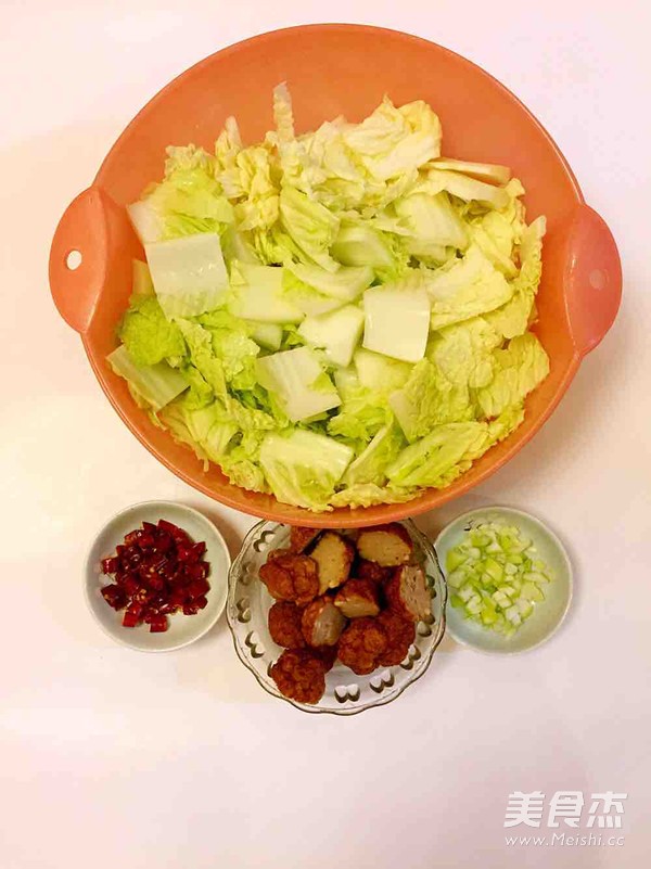 Steamed Cabbage with Meatballs recipe