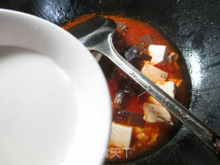 Spicy Duck Blood Tofu Soup recipe