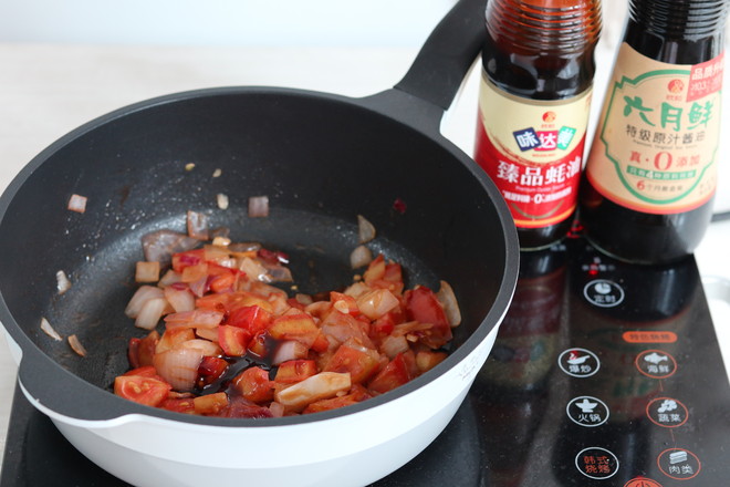 Spaghetti with Tomato and Shrimp recipe