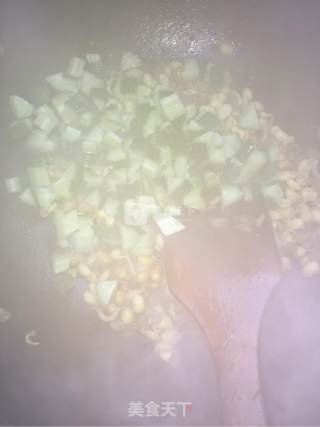 Stir-fried Soybeans with Diced Cucumber recipe