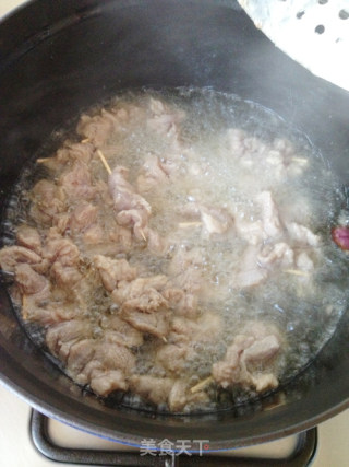 Stir-fried Meat Dishes Give A Barbecue Taste-toothpick Lamb recipe