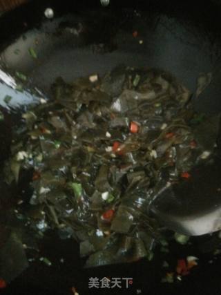 Fried Kelp with Chili recipe