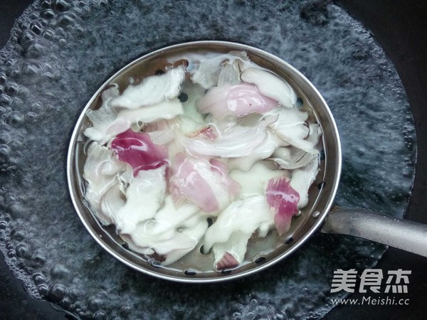 Bitter Melon Fungus Mixed with Kidney Beans recipe