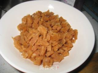 Stir-fried Dried Radish with Lard Residue recipe