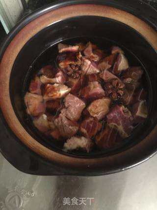 Braised Beef Brisket with White Radish recipe