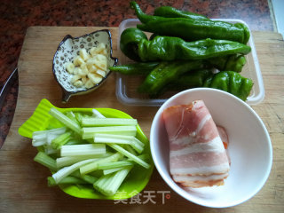 Stir-fried Bacon with Wrinkled Chili recipe