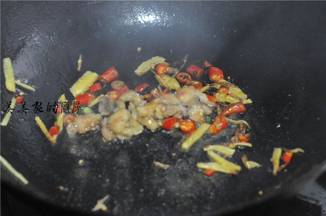 Stir-fried Chicken Liver with Green Chili recipe