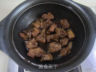 Grilled Pork Ribs with Fungus and Quail Eggs recipe