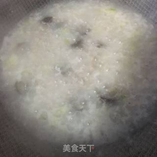 Lettuce Congee with Minced Meat and Sea Cucumber recipe