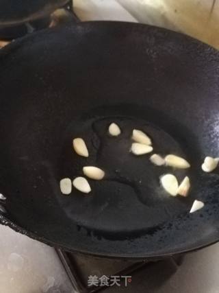 Fried Enoki Mushroom with Cucumber recipe