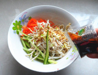 Enoki Mushroom Mixed with Shredded Chicken recipe