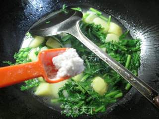 Chrysanthemum Boiled Potatoes recipe